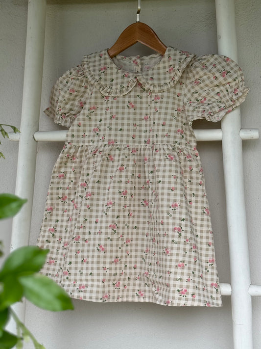 Gingham Rose Dess