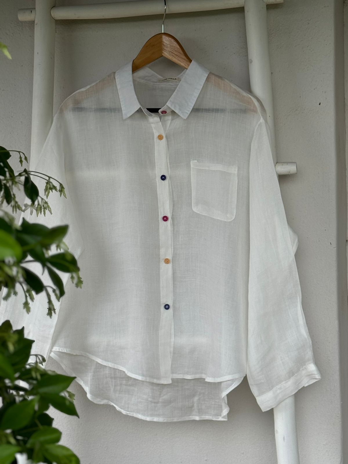 Collared Linen Shirt with Colour Buttons